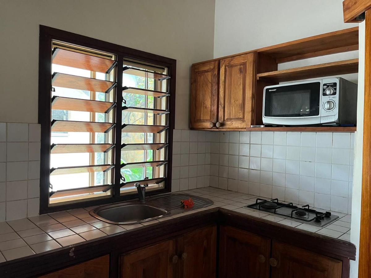 Tradewinds Villas พอร์ตวิลา ภายนอก รูปภาพ