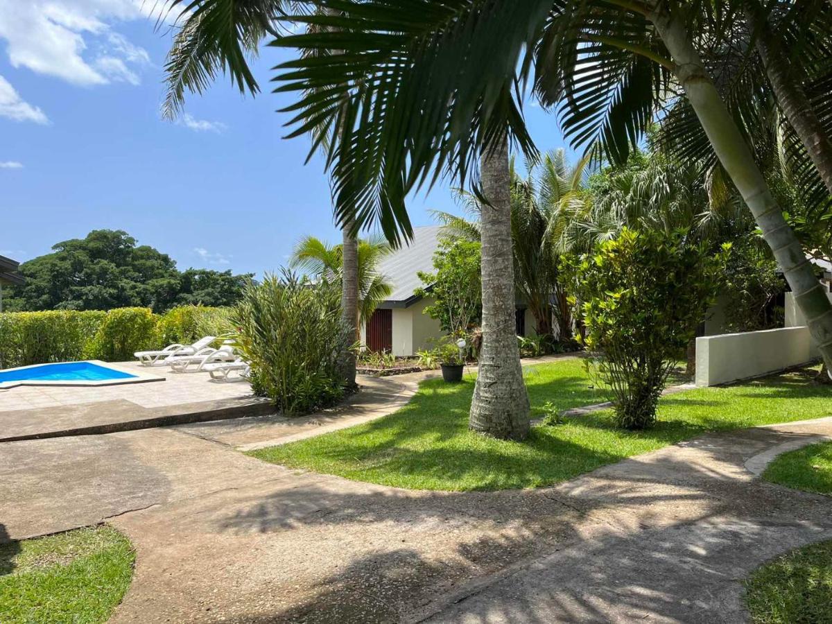 Tradewinds Villas พอร์ตวิลา ภายนอก รูปภาพ