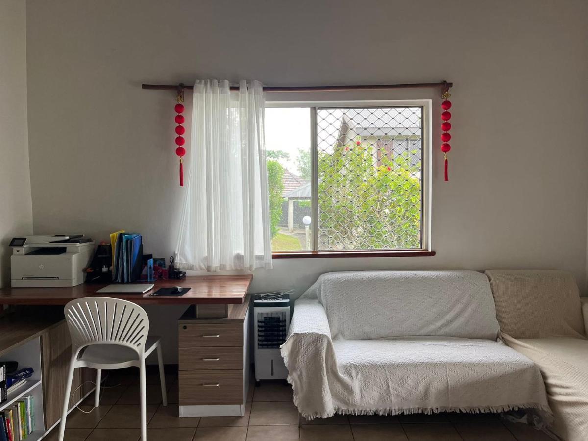 Tradewinds Villas พอร์ตวิลา ภายนอก รูปภาพ